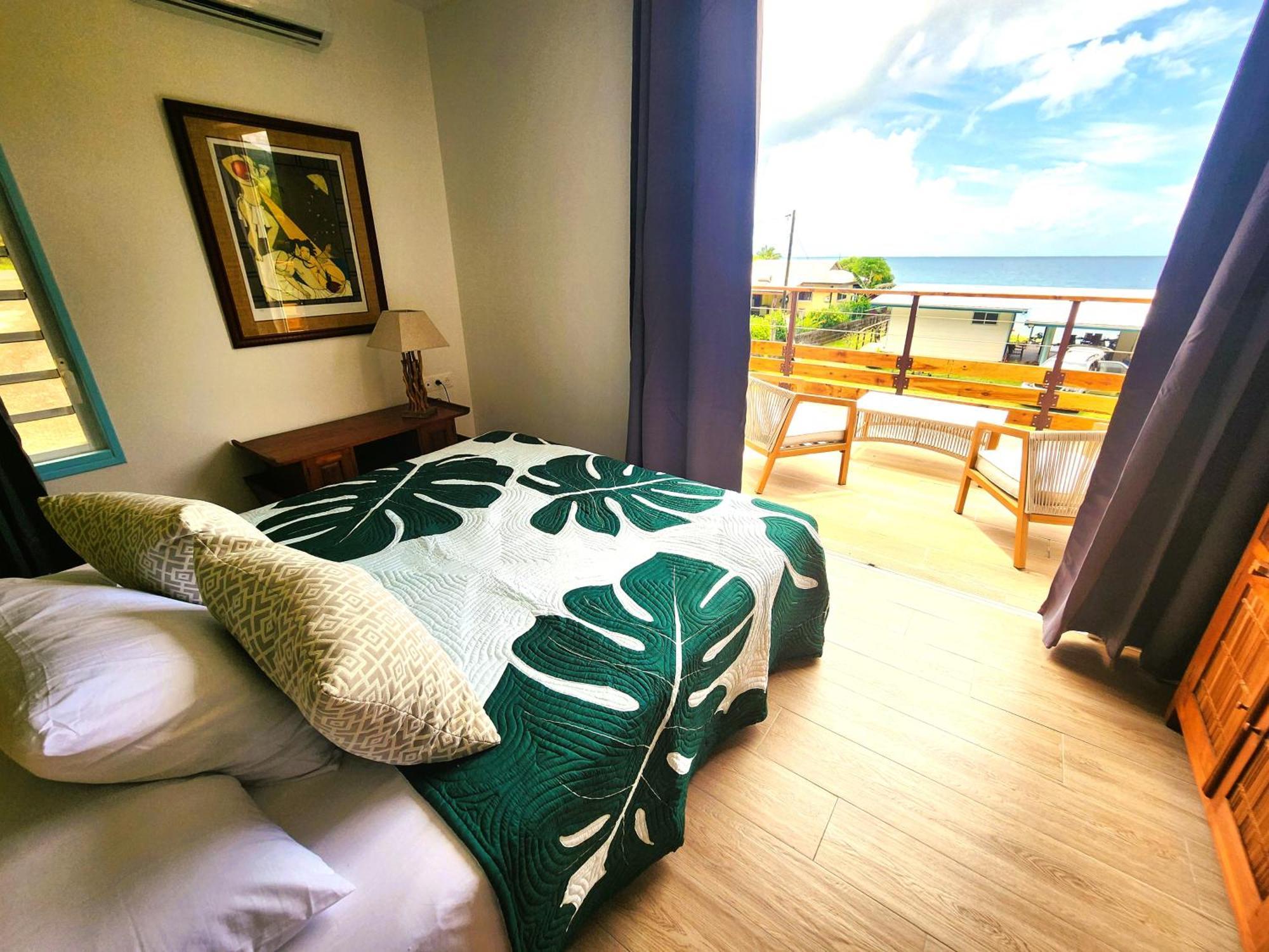 Duplex En Bord De Mer Fare Tahitea Pension Taputapuapea Exteriör bild