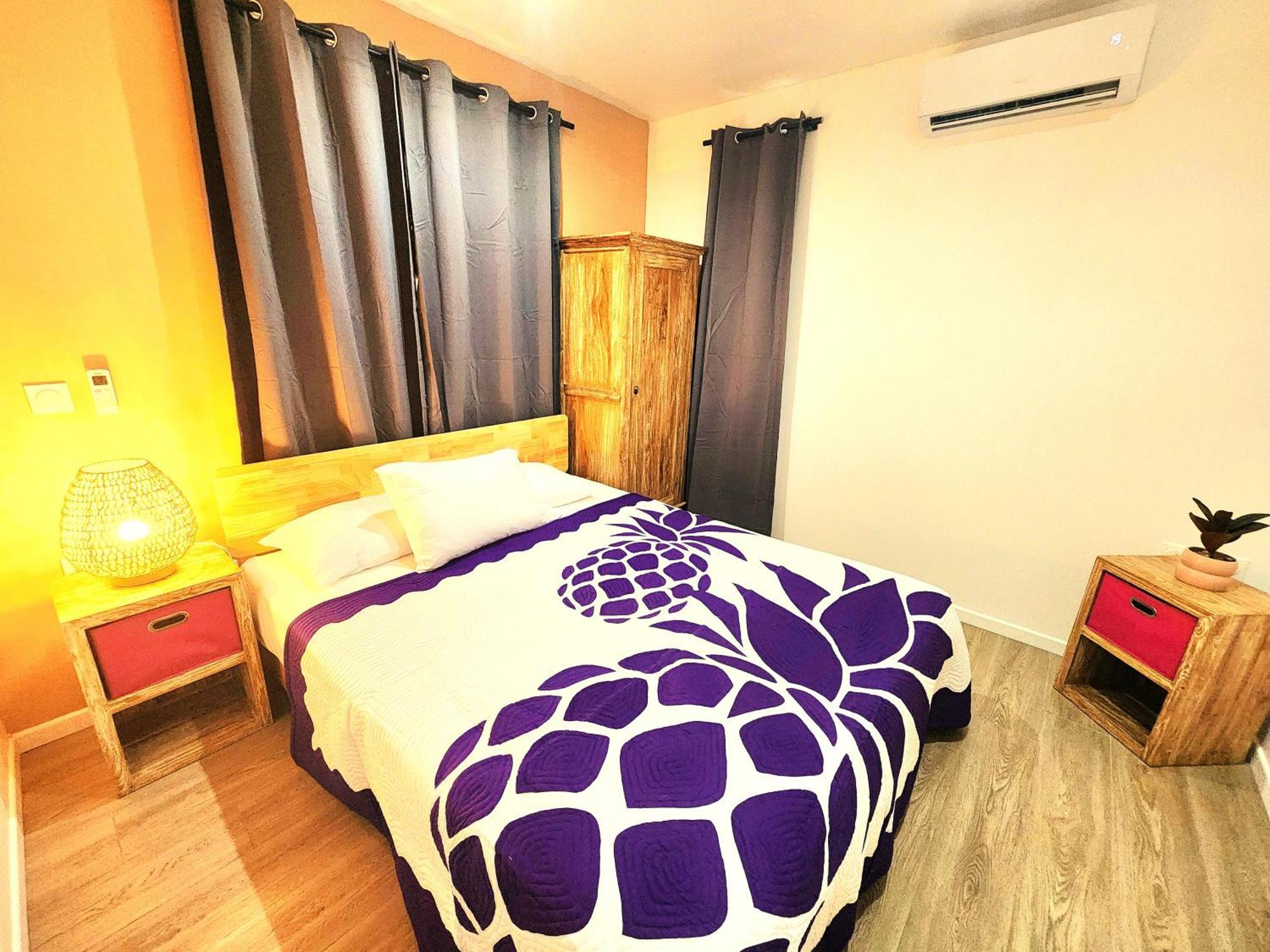 Duplex En Bord De Mer Fare Tahitea Pension Taputapuapea Exteriör bild