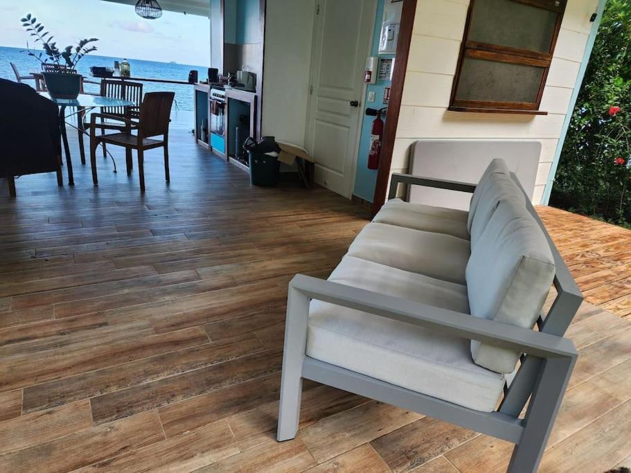Duplex En Bord De Mer Fare Tahitea Pension Taputapuapea Exteriör bild