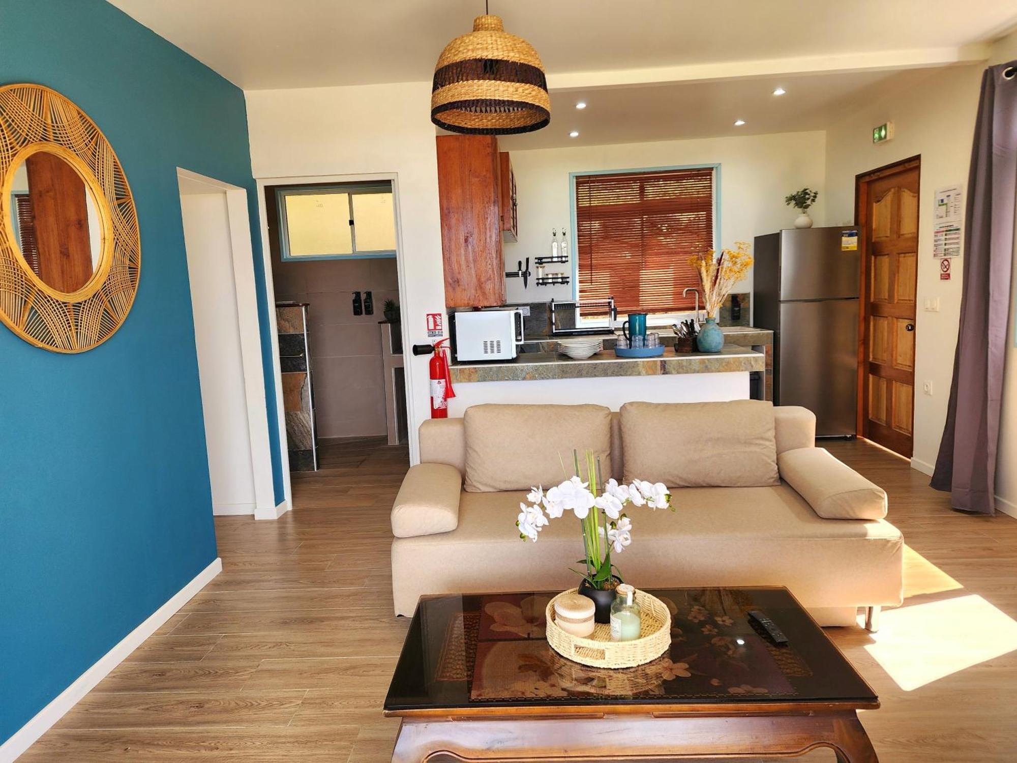 Duplex En Bord De Mer Fare Tahitea Pension Taputapuapea Exteriör bild