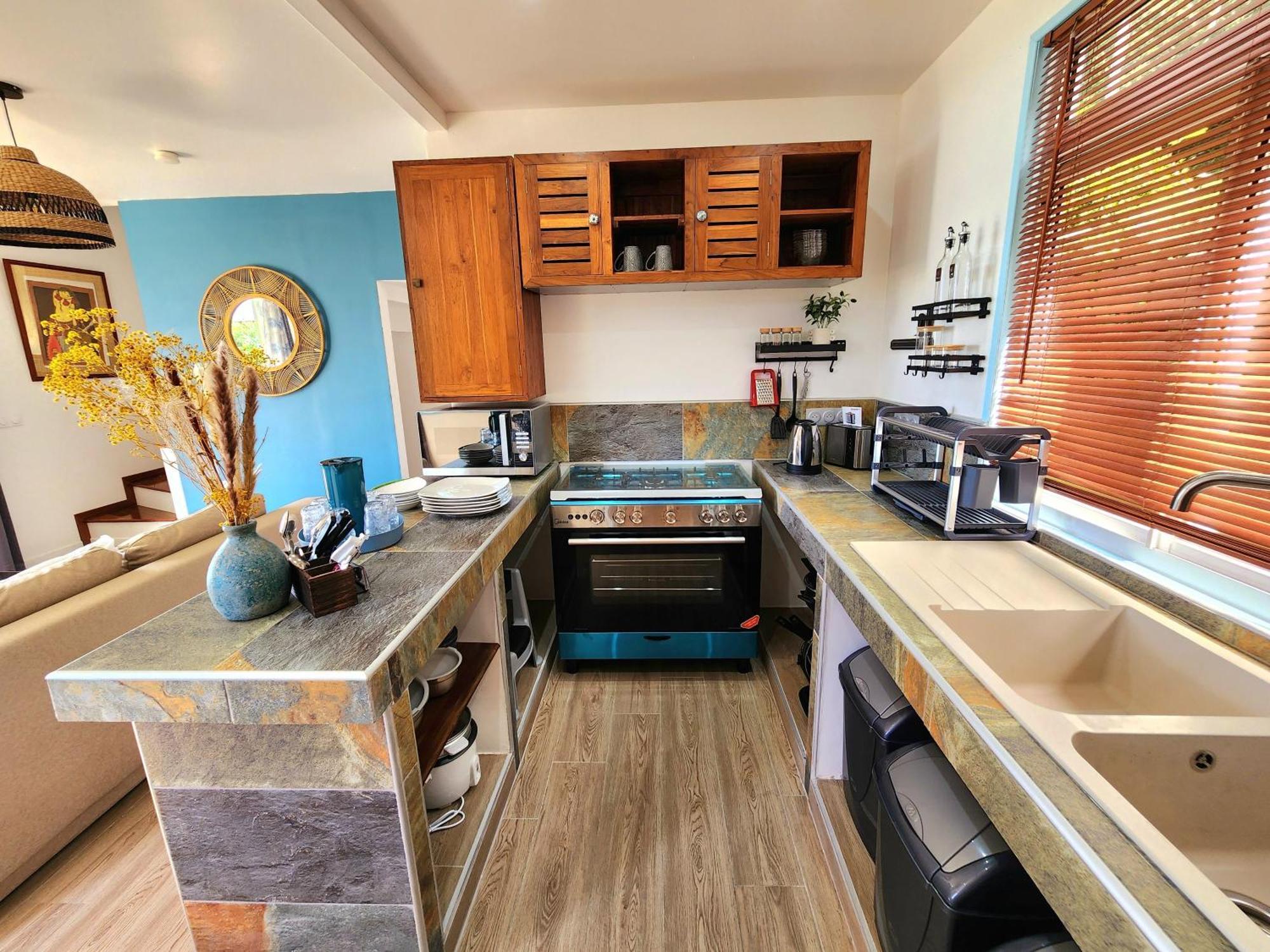 Duplex En Bord De Mer Fare Tahitea Pension Taputapuapea Exteriör bild